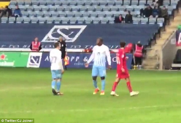 The two-and-a-half minute clip of Yakubu roaming around the half-way line went viral Read more: http://www.dailymail.co.uk/sport/football/article-4261034/Video-Yakubu-doing-goes-viral.html#ixzz4ZojoWYMx Follow us: @MailOnline on Twitter | DailyMail on Facebook