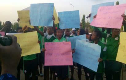 BREAKING: Unpaid Super Falcons Take Protest to Buhari, National Assembly