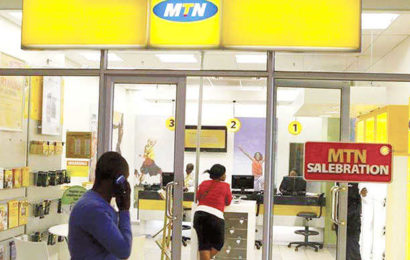 MTN Shares Gift Items in Lagos, Begins ”Season of Surprises”