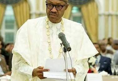 BREAKING! Buhari Declares Intention to Contest in 2019