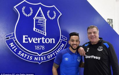 Breaking: Finally Theo Walcott Dumps Arsenal, Joins Everton