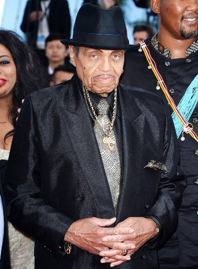 Joe, Michael Jackson’s father is dead