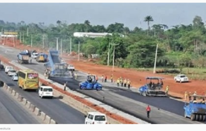 ‘Buhari Concludes Plans for Return of Tolls on Federal Roads’