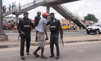 Overhead Bridges: 36 persons arrested for crossing expressway in Lagos